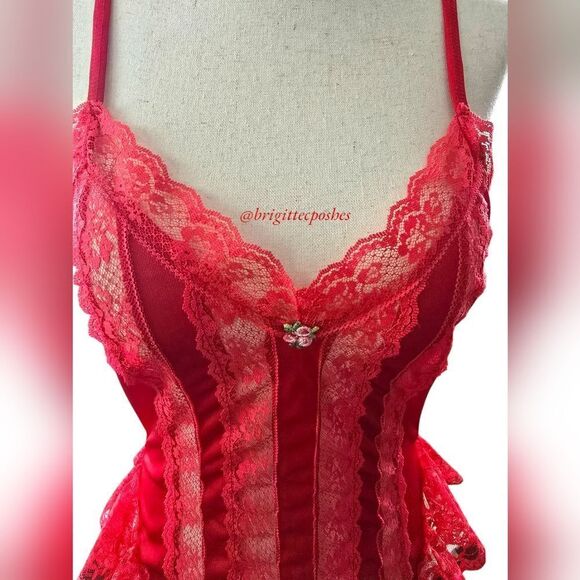 VINTAGE Nan FLOWER Red Lace Lingerie With Red Lace Garter - Picture 4 of 8